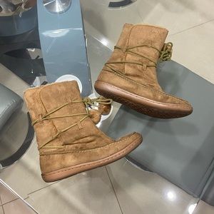 Rouge women’s boots size 8